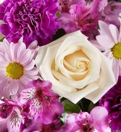 Lavender Garden Bouquet + Free Vase -Gift Promotion Store 160557alt viewc