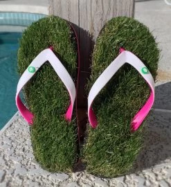 Grass Flip Flops White/ Pink
