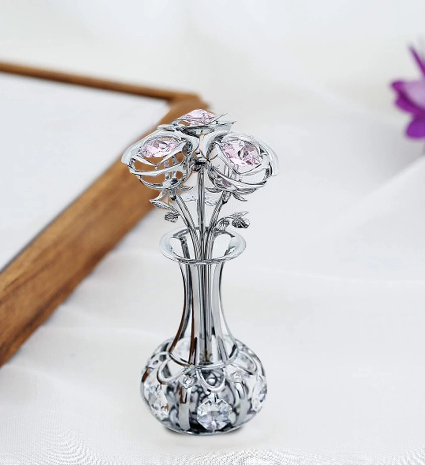 Gold Plated Flower Bouquet & Vase 4 Gold Plated Flower Bouquet & Vase - Image 2