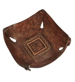 Novica Brown Lasso Leather Catchall