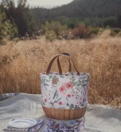 Promenade Picnic Basket -Gift Promotion Store mk015854alt view2c