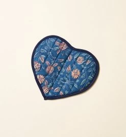 Ananya Pot Holder - Heart