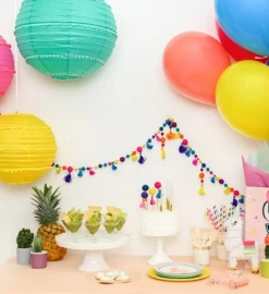 Pom Pom Banner -Gift Promotion Store mk019552alt viewc